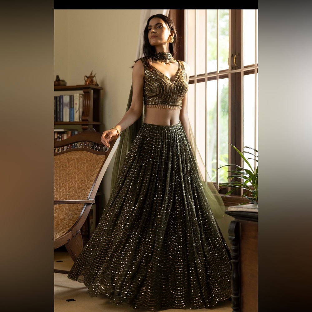 Elegant Olive Green Women's Dress